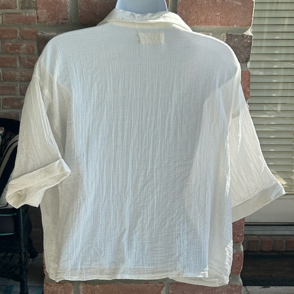 URBAN OUTFITTERS White Windowpane Cropped Camp Shirt Buttoned Large - Picture 4 of 11